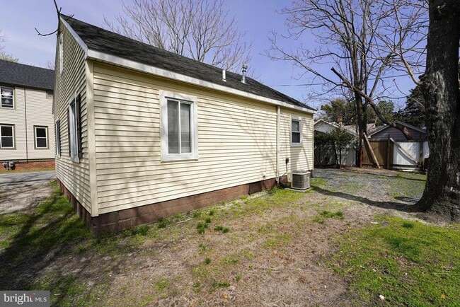 property at 401 Newton Terrace