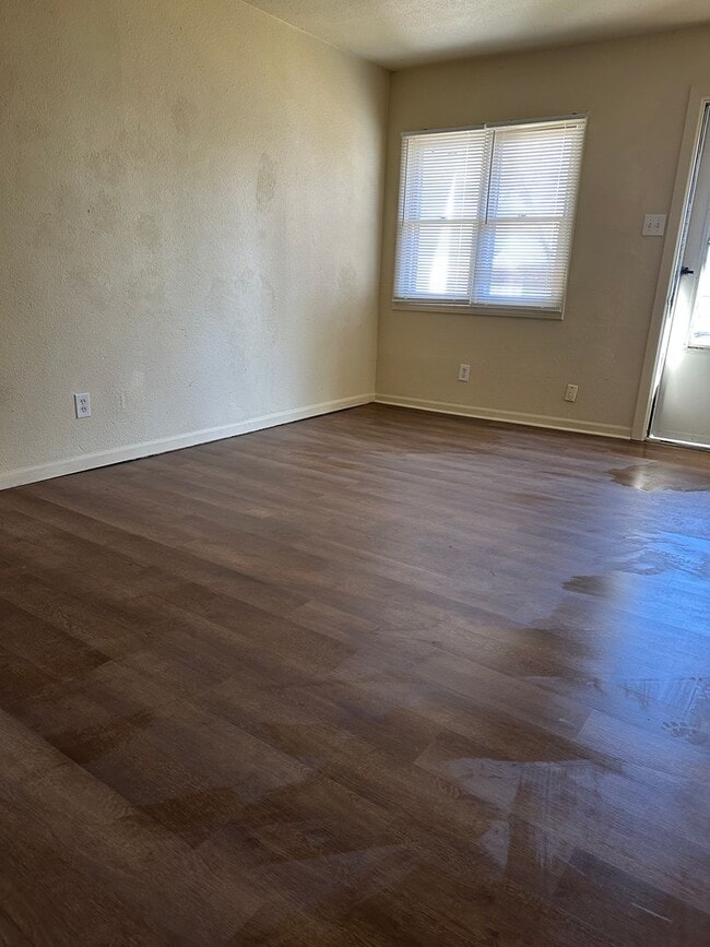 3413 SW Brendan Ave in Topeka, KS - Building Photo - Building Photo