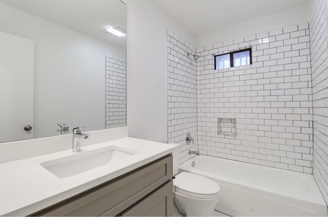 1805 Bouldin Ave in Austin, TX - Building Photo - Building Photo