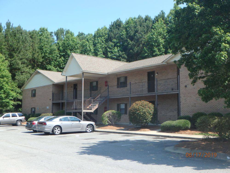 2926 W Hills Dr in Greenville, NC - Foto de edificio