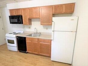 2419 Beechwood Blvd, Unit 2419B in Pittsburgh, PA - Building Photo - Building Photo