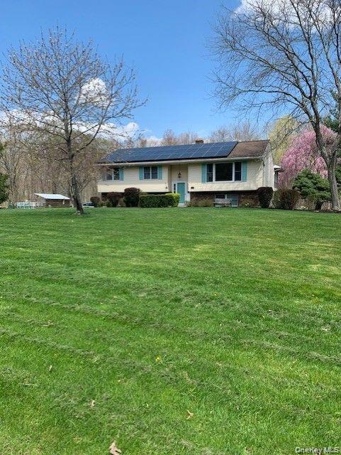 property at 14 Woodcock Rd