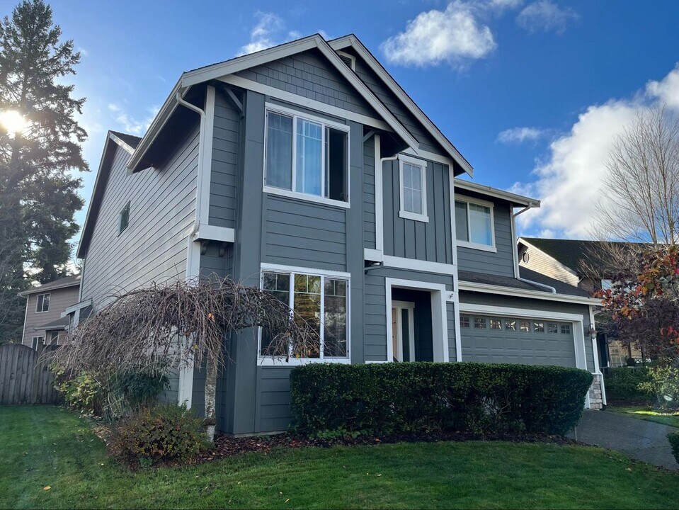 920 203rd St SW in Lynnwood, WA - Building Photo