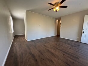 1917 Southwood Dr in Champaign, IL - Building Photo - Building Photo