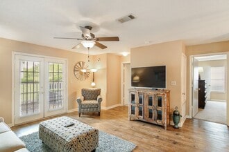 The Colony Apartment Homes in Columbus, MS - Building Photo - Building Photo