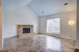 1252 Minhinette Dr in Roswell, GA - Building Photo - Building Photo