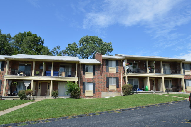 Raytown Garden Apartments in Raytown, MO - Building Photo - Building Photo