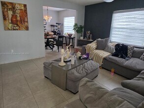 409 SW 8th Ave in Florida City, FL - Building Photo - Building Photo