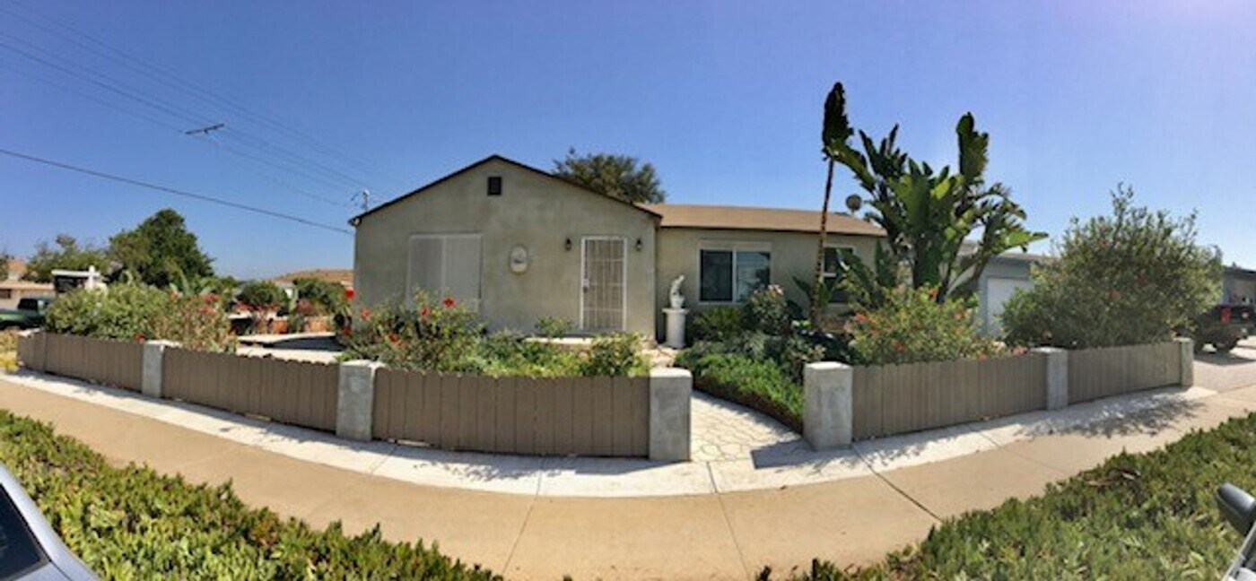 603-605 Delaware St in Imperial Beach, CA - Building Photo