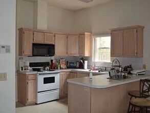 119 SW 25th St in Gainesville, FL - Building Photo - Building Photo