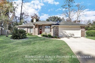 2004 Water Crest Dr in Orange Park, FL - Building Photo