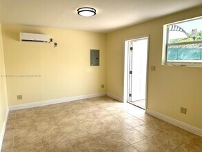 17625 SW 160th Ave in Miami, FL - Building Photo - Building Photo