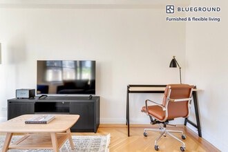 30 Park Ave in New York, NY - Foto de edificio - Building Photo