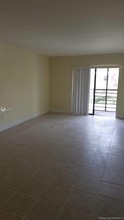 20815 NE 8th Ct-Unit -20220 in Miami, FL - Foto de edificio - Building Photo