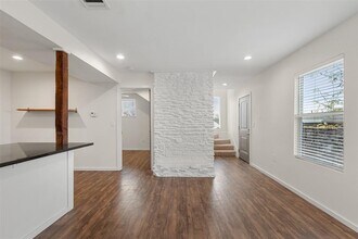 7305 Grand Canyon Dr in Austin, TX - Building Photo - Building Photo