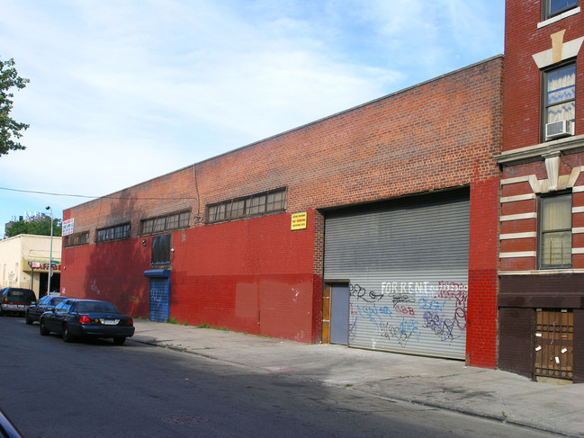 2268 Washington Ave in Bronx, NY - Building Photo - Building Photo