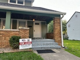 832 N California St in Indianapolis, IN - Building Photo