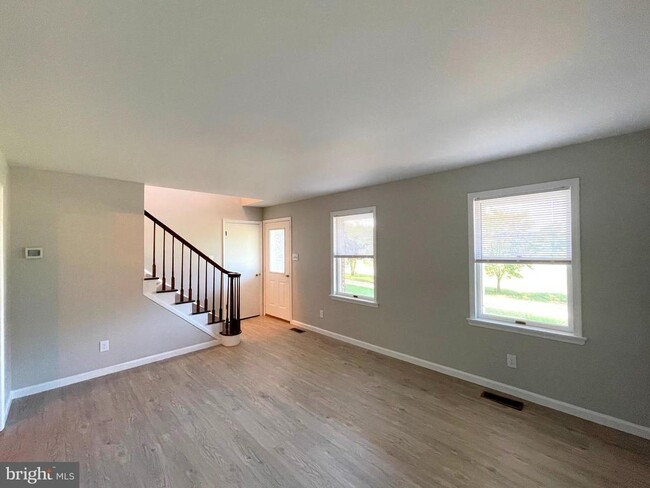 property at 10960 Earnshaw Ln