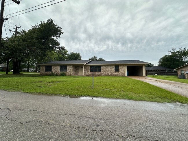 property at 703 Concord St