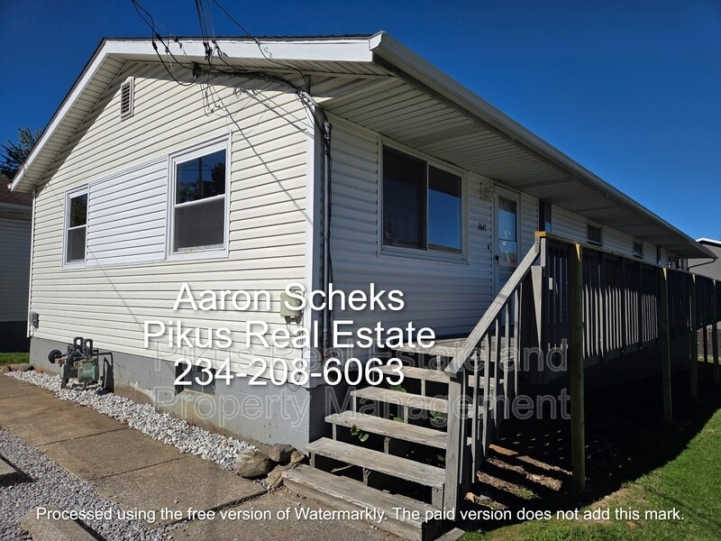 3647 Albrecht Ave in Akron, OH - Building Photo
