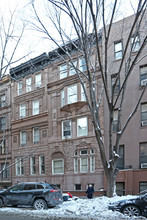 107 W 68th St in New York, NY - Building Photo - Building Photo