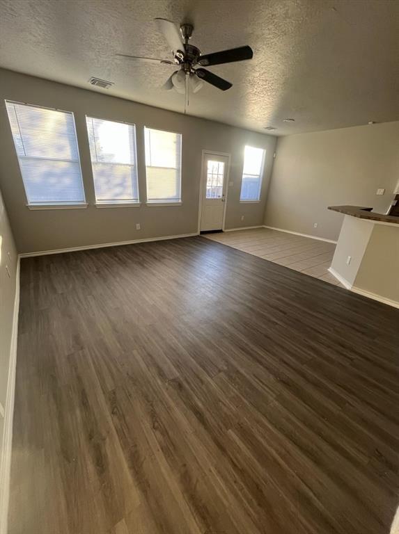 17219 Oakwood Chase Dr in Spring, TX - Building Photo - Building Photo