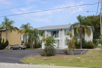 429 SW 47th Terrace in Cape Coral, FL - Foto de edificio - Building Photo