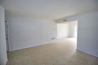 1300 E Muriel St in Orlando, FL - Building Photo - Building Photo