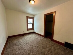 733 S 6th Ave in Wausau, WI - Building Photo - Building Photo