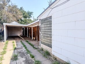2006 30th St in Lubbock, TX - Building Photo - Building Photo