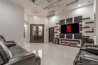 30 N 46th St in McAllen, TX - Building Photo - Building Photo