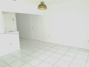 1240 SW 22nd Terrace in Miami, FL - Building Photo - Building Photo