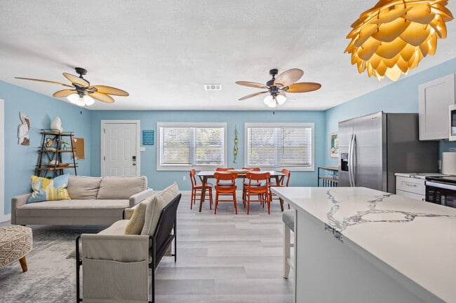 224 E Grant Ave in Cocoa Beach, FL - Building Photo - Building Photo