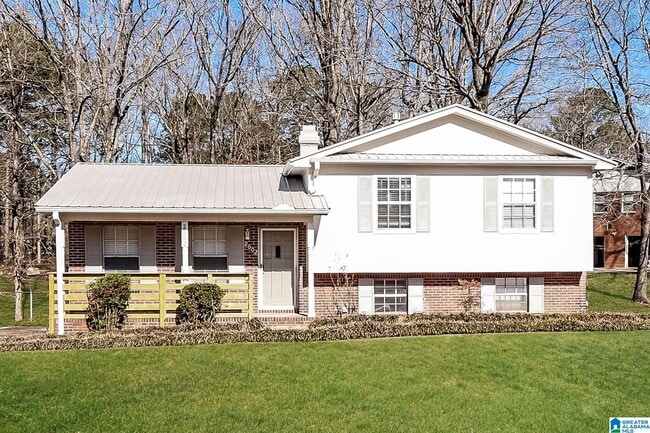2002 Tallwoods Ln