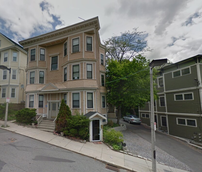 270 Parker Hill Ave in Boston, MA - Foto de edificio