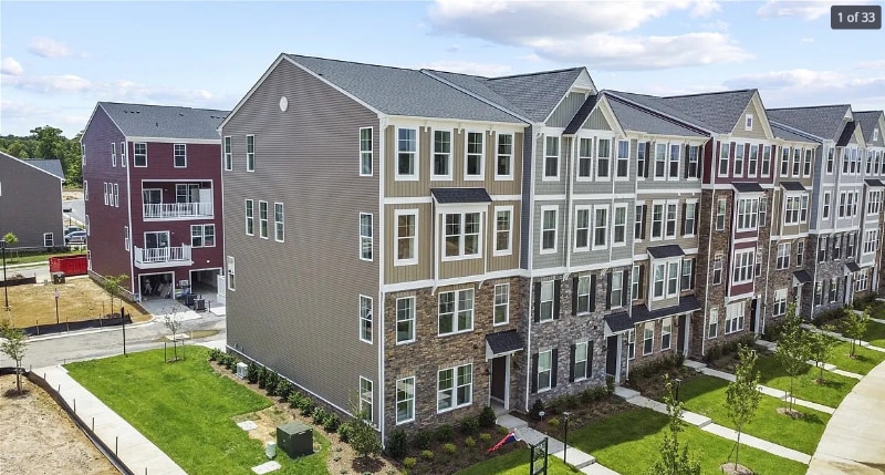 9218 Magellan Pkwy in Glen Allen, VA - Building Photo