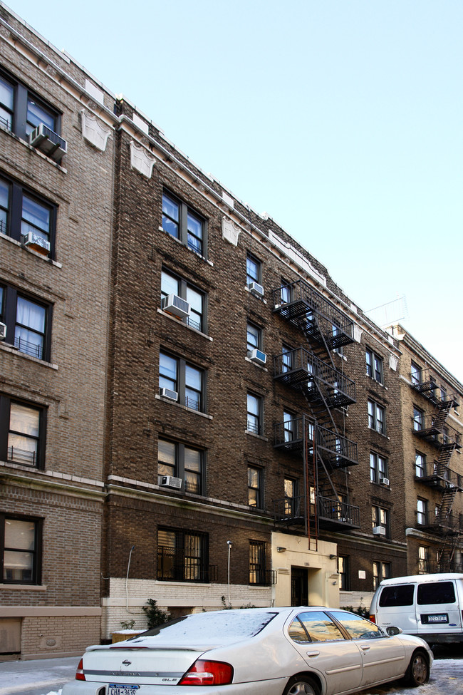 562 W 189th St in New York, NY - Foto de edificio - Building Photo