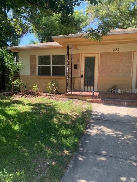 property at 224 11th Ave N