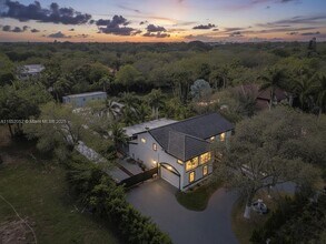 7830 SW 120th St in Pinecrest, FL - Building Photo - Building Photo