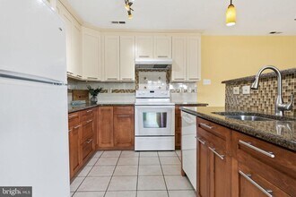 14303 Cornerstone Dr in Morrisville, PA - Building Photo - Building Photo