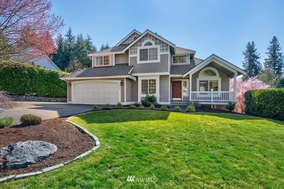 1122 32nd St Ct NW in Gig Harbor, WA - Building Photo