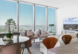 700 NE 26th Ter, Unit 5306 in Miami, FL - Building Photo - Building Photo