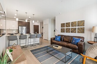 VENUE ON 16TH in Denver, CO - Foto de edificio - Building Photo