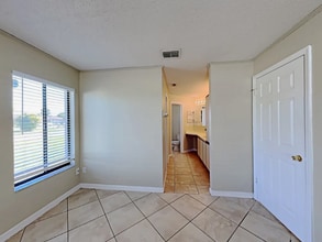 137 Alameda Dr in Kissimmee, FL - Building Photo - Building Photo