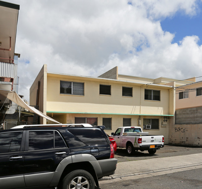 1830 Democrat St in Honolulu, HI - Foto de edificio - Building Photo