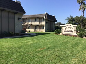 Meadowlark Apartments in San Marcos, CA - Building Photo - Building Photo