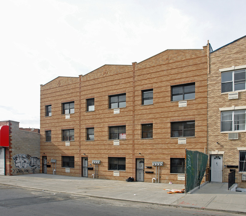 15-19 Patchen Ave in Brooklyn, NY - Foto de edificio