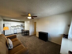 403 Hayden Rd in Tallahassee, FL - Foto de edificio - Building Photo