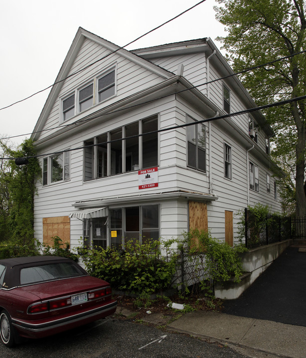 7-11 Coolidge St in Johnston, RI - Building Photo