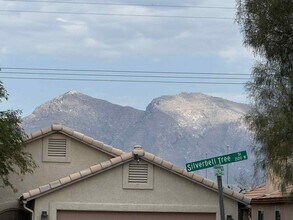 2945 Bronze Creek Way in Tucson, AZ - Building Photo - Building Photo